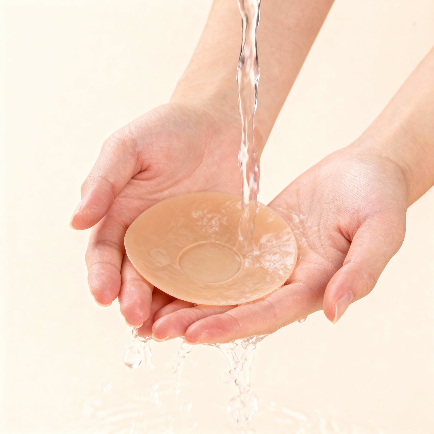 Skinlyk® Triangle Adhesive Nipple Cover with non-stick centre